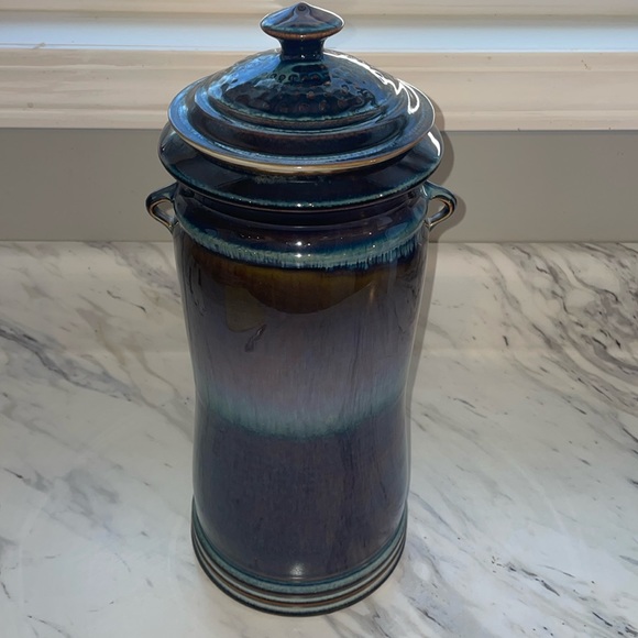 Bill Campbell art studio signed tall canister with lid - Picture 1 of 7